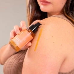 Golden Light Body Oil 5 Golden Light Body Oil -Maquillaje Cuidado Tienda 214295 5